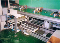 上下層輸送機結構 上下層輸送機結構